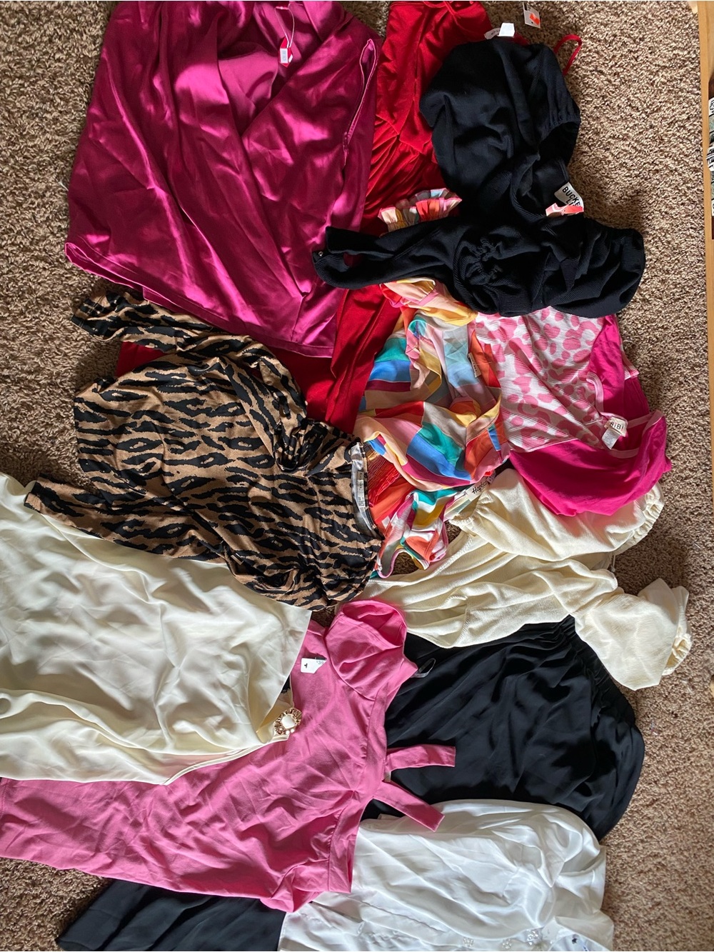 Women’s Clothing Bundle- L- All NWT